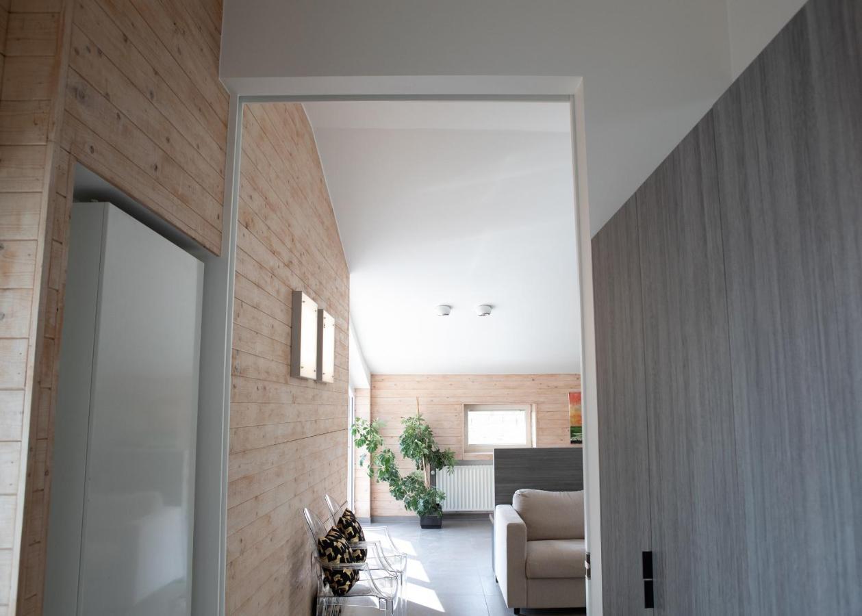 Landelijk Vakantiehuis In Diksmuide Met Een Tuin En Vijver Екстериор снимка